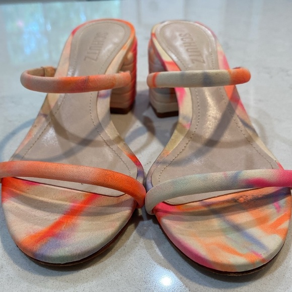 Schultz Kyra Tie-Dye Suede Sculptural Heel Dress Sandals size 6B - Picture 3 of 7